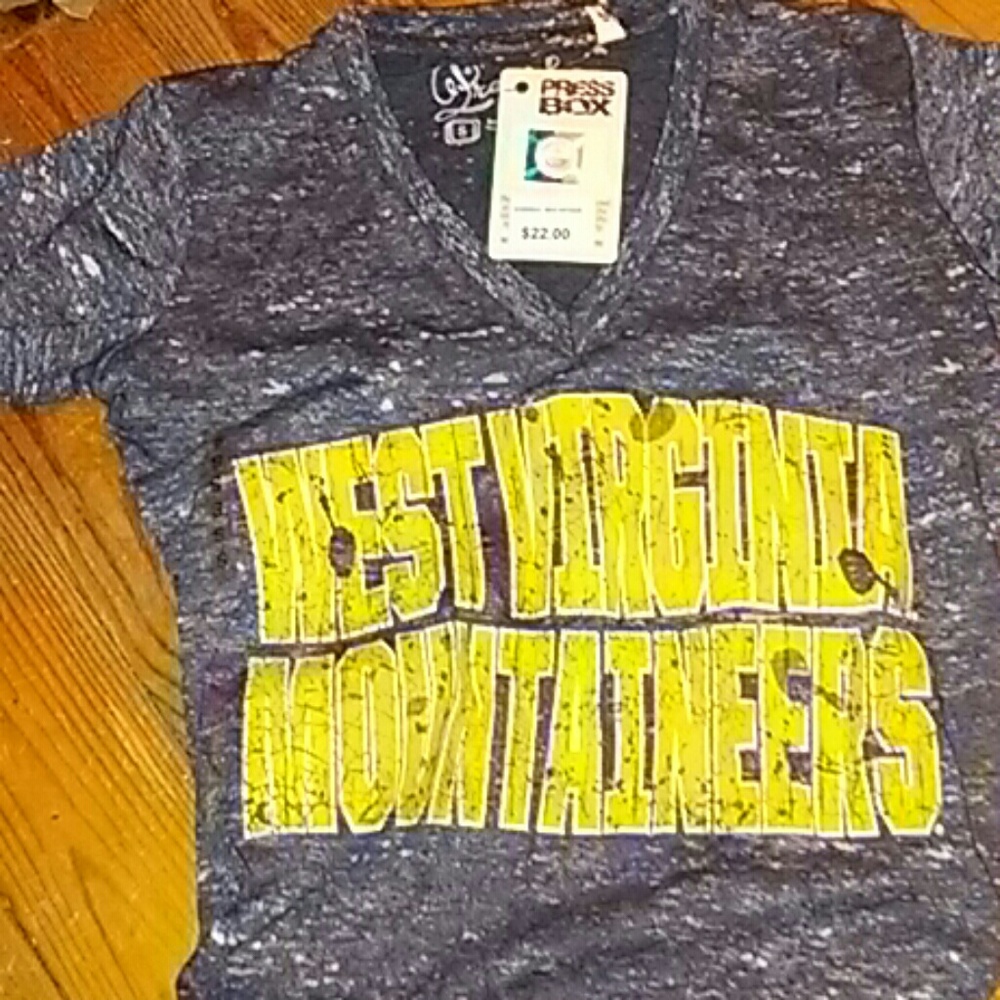 🐦NWT Official Press Box West Virginia Tee